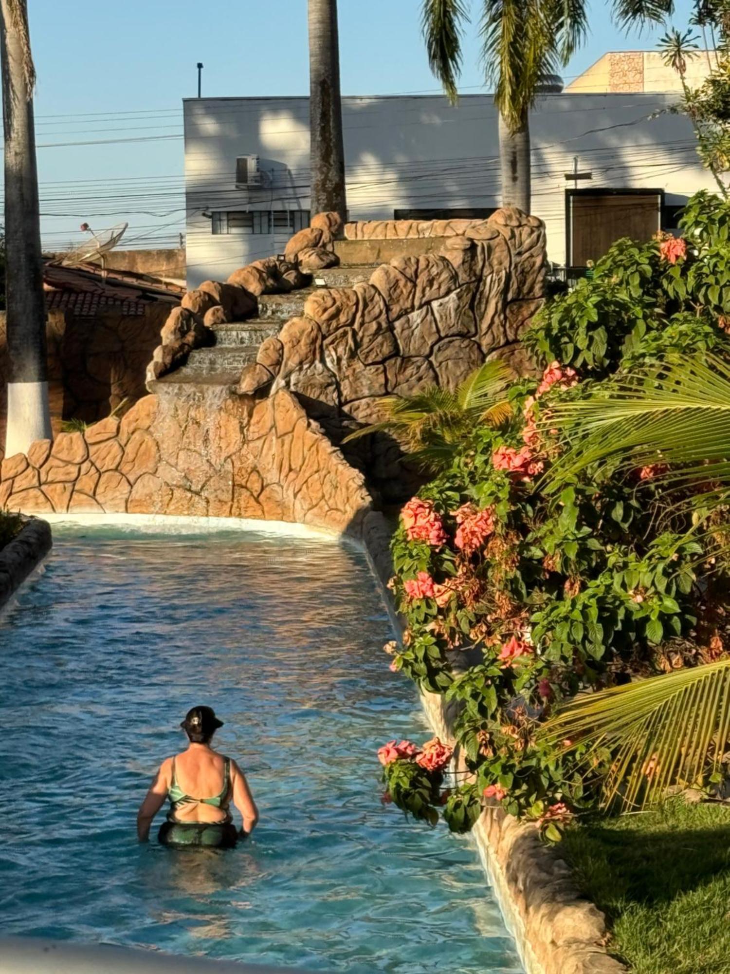 Acquaville Flat E Parque Aquatico Caldas Novas Ngoại thất bức ảnh